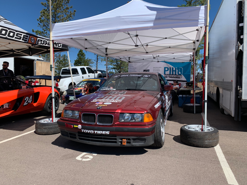 Illustration for article titled Here's Why Racers Keep Coming Back to the Incredibly Dangerous Pikes Peak